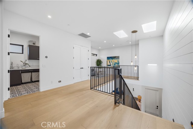 Detail Gallery Image 17 of 41 For 2504 Fisk Ln, Redondo Beach,  CA 90278 - 4 Beds | 3/1 Baths