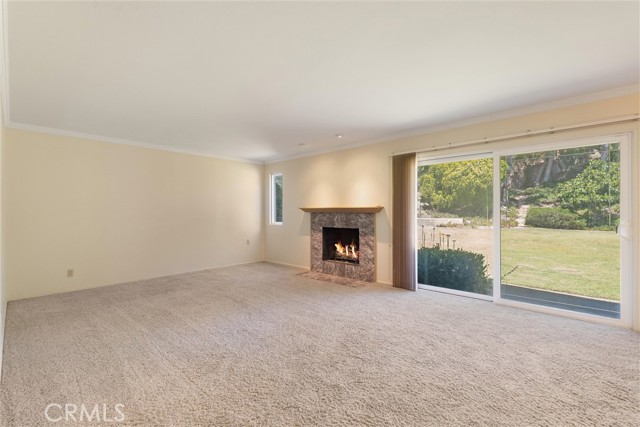 152 Ventana Court, Thousand Oaks CA: https://media.crmls.org/medias/ecbe6d09-22cf-4883-9af8-89f4c8074f0c.jpg