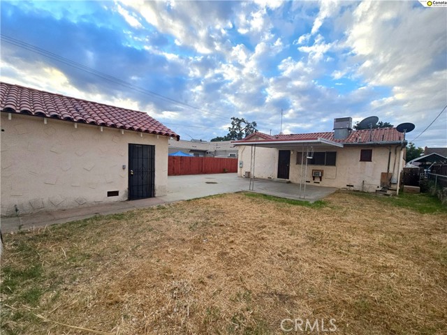 Detail Gallery Image 25 of 27 For 3581 E Alta, Fresno,  CA 93702 - 3 Beds | 2 Baths