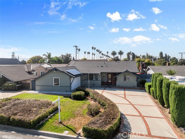 Detail Gallery Image 1 of 34 For 1366 E Louisa Ave, West Covina,  CA 91790 - 4 Beds | 2 Baths