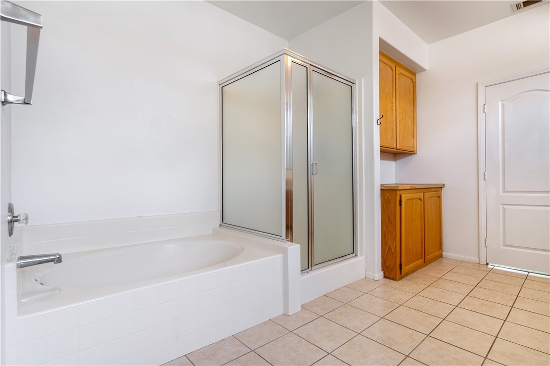 Detail Gallery Image 24 of 39 For 27220 Strawberry Ln, Helendale,  CA 92342 - 3 Beds | 2 Baths