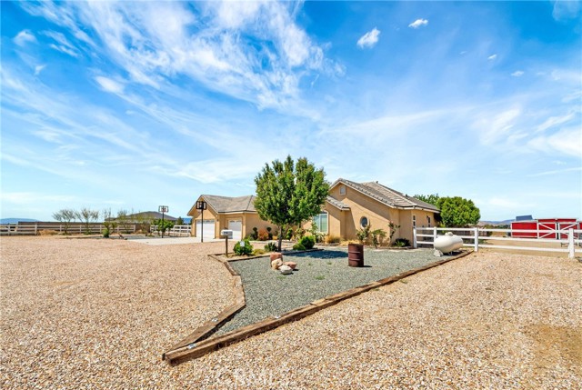 Detail Gallery Image 41 of 65 For 7315 W Avenue A8, Lancaster,  CA 93536 - 3 Beds | 3 Baths