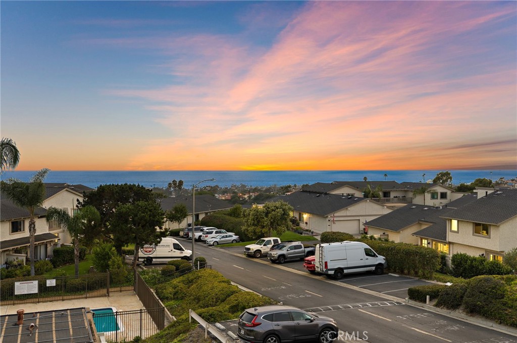 567 Avenida Adobe