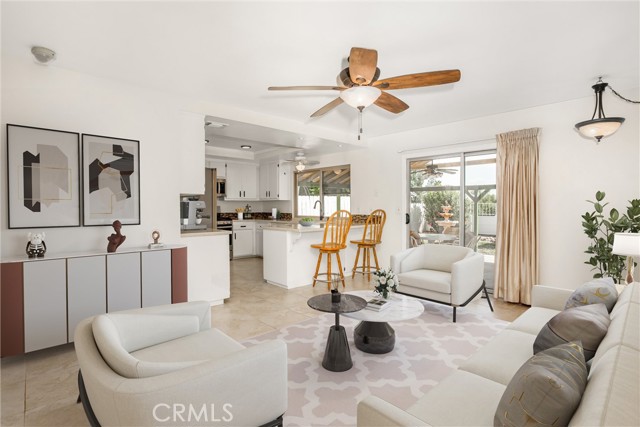 Detail Gallery Image 5 of 22 For 27981 Clifton St, Highland,  CA 92346 - 3 Beds | 2 Baths