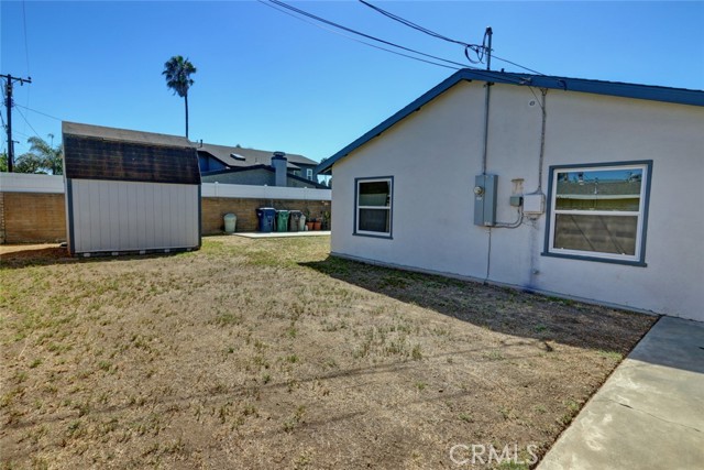 18862 Carolyn Lane, Huntington Beach CA: https://media.crmls.org/medias/ecc2df22-b736-4b13-b1af-83c6b8ef2982.jpg