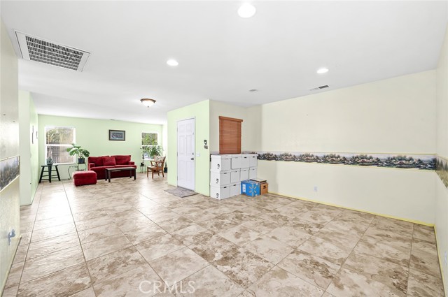 Detail Gallery Image 8 of 53 For 508 Nashville Ct, Hemet,  CA 92545 - 4 Beds | 2/1 Baths