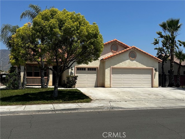 Detail Gallery Image 2 of 31 For 969 Peaceful Ln, San Jacinto,  CA 92582 - 4 Beds | 2 Baths
