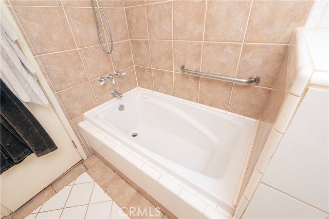 Detail Gallery Image 14 of 30 For 641 Ridgefield Dr, Claremont,  CA 91711 - 4 Beds | 3 Baths