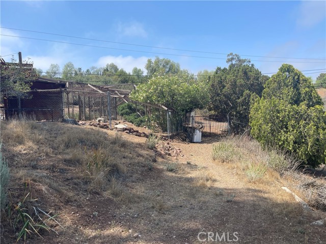 32401 Barber Road, Agua Dulce CA: https://media.crmls.org/medias/ecc5e7f7-ffa3-47c3-a65c-8b57b96f51d7.jpg