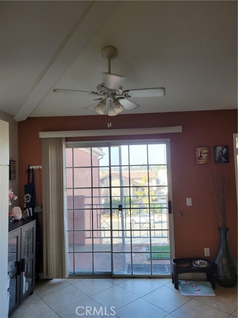 Detail Gallery Image 4 of 10 For 409 Utica Ave #D36,  Huntington Beach,  CA 92648 - 2 Beds | 2 Baths