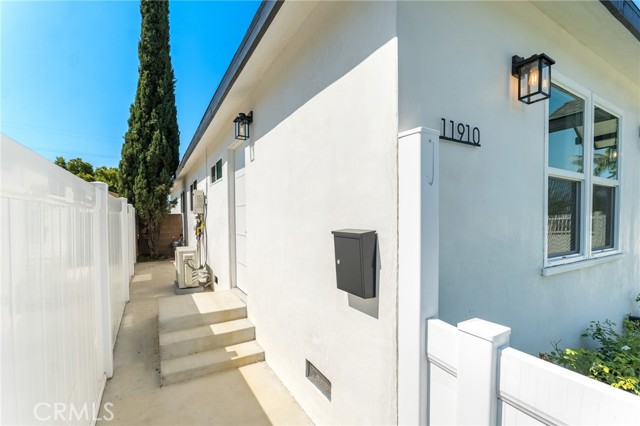 Detail Gallery Image 14 of 21 For 11912 Elkwood St, North Hollywood,  CA 91605 - – Beds | – Baths