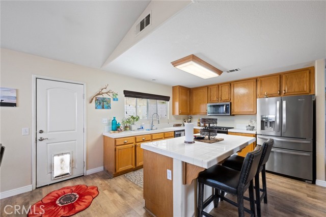 Detail Gallery Image 10 of 36 For 36448 Cognac St, Winchester,  CA 92596 - 4 Beds | 2 Baths