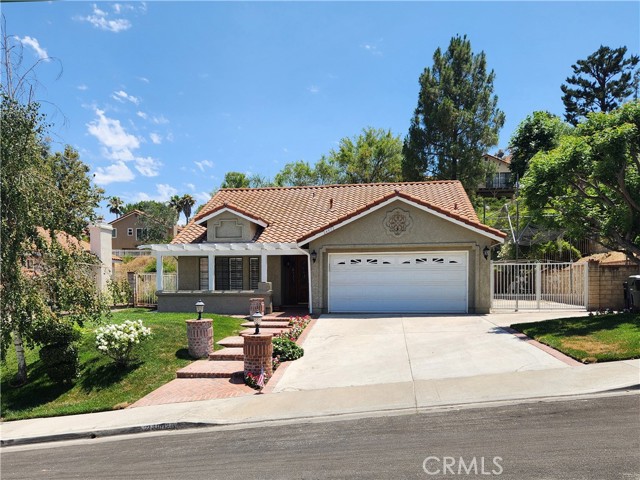 Detail Gallery Image 1 of 1 For 24802 Bracken Ln, Stevenson Ranch,  CA 91381 - 3 Beds | 2 Baths