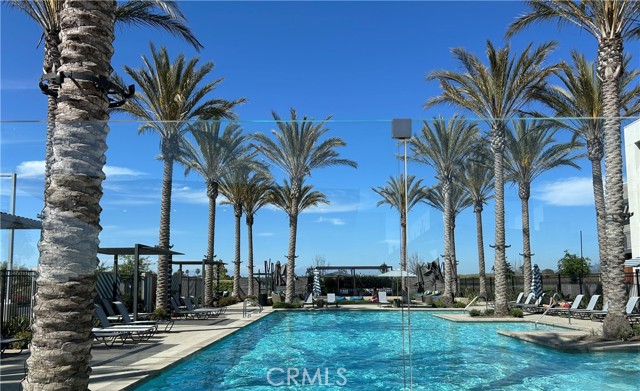 16450 Veterans Way, Tustin CA: https://media.crmls.org/medias/ecc91ded-e4f9-4f4f-a82c-614c9aa93cf5.jpg