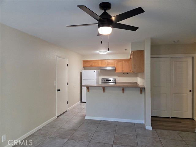 Detail Gallery Image 8 of 38 For 806 Alynn, Chico,  CA 95973 - 4 Beds | 3/1 Baths