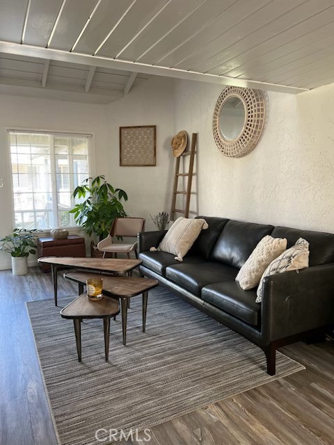 5901 E Ocean Boulevard, Long Beach CA: https://media.crmls.org/medias/ecca15cf-3766-4714-92ff-79f9583215cf.jpg