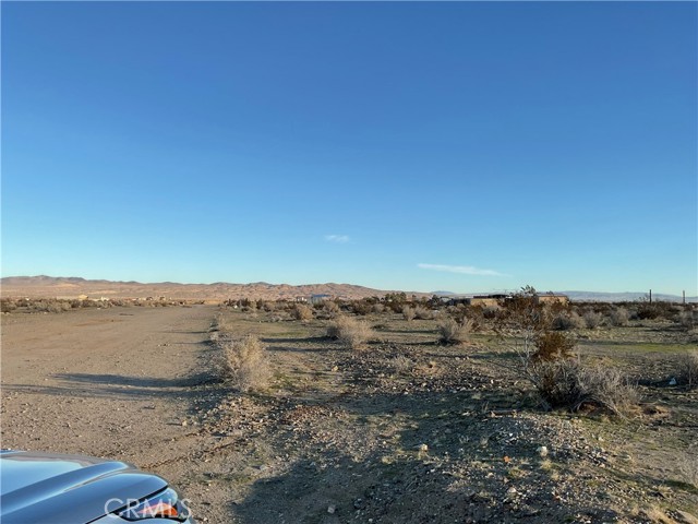 Detail Gallery Image 3 of 5 For 2 Buffalo Trail, Helendale,  CA 92342 - – Beds | – Baths