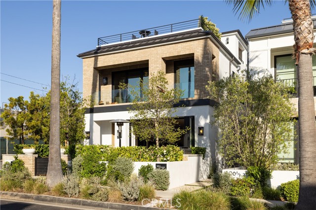508 Goldenrod Avenue, Corona del Mar CA: https://media.crmls.org/medias/eccb3603-e8bb-4145-8b2e-deaf05b3d2cf.jpg