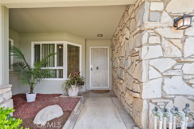 Detail Gallery Image 5 of 55 For 557 S Gardner Dr, Orange,  CA 92866 - 3 Beds | 2 Baths