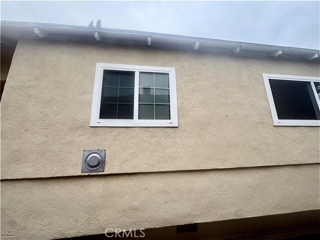 Detail Gallery Image 5 of 37 For 2129 30th W 30th, Los Angeles,  CA 90018 - 4 Beds | 1 Baths