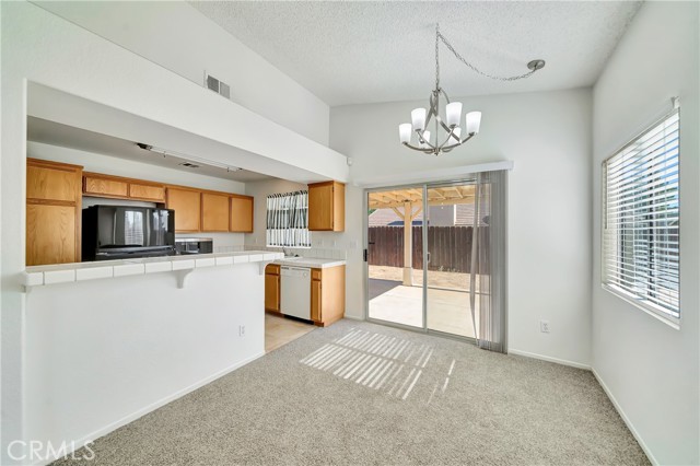 3524 San Jacinto Avenue, Rosamond CA: https://media.crmls.org/medias/eccdc7de-6bd6-4675-99b7-0220bf503102.jpg