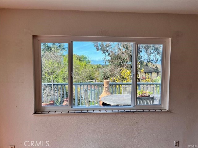 818 Nardo Road, Encinitas CA: https://media.crmls.org/medias/eccea575-2cdb-4722-b3d1-991ac630ffd9.jpg
