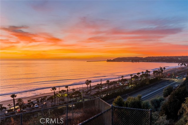 Detail Gallery Image 12 of 75 For 35002 Camino Capistrano, Dana Point,  CA 92624 - 4 Beds | 5/1 Baths