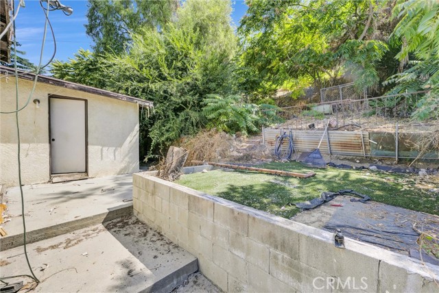 Detail Gallery Image 6 of 32 For 5040 Cavanagh Rd, Los Angeles,  CA 90032 - 2 Beds | 1 Baths