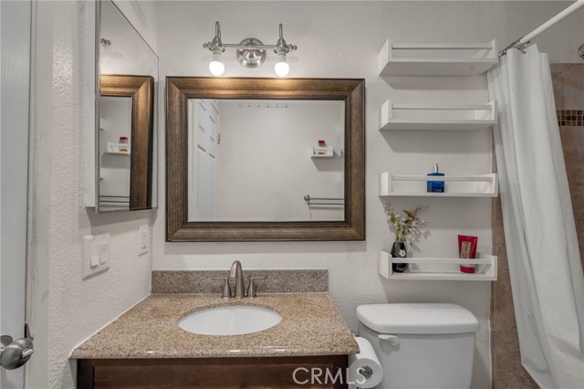 Detail Gallery Image 31 of 39 For 10943 Laurel Canyon #B9,  San Fernando,  CA 91340 - 2 Beds | 2 Baths