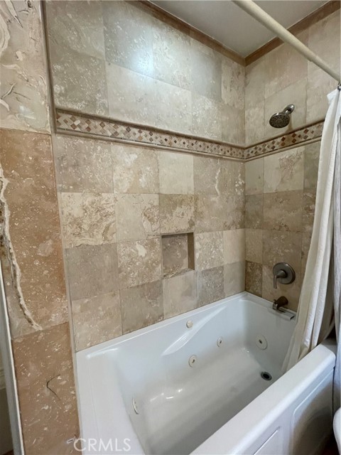 Detail Gallery Image 12 of 13 For 528 Cherry #C,  Long Beach,  CA 90802 - 1 Beds | 1 Baths