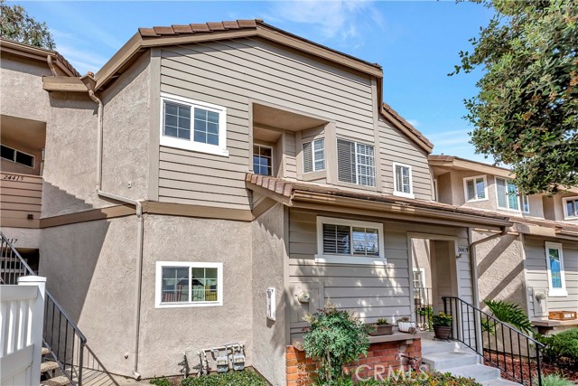 Detail Gallery Image 2 of 34 For 24419 Kingston Ct, Laguna Hills,  CA 92653 - 2 Beds | 2/1 Baths