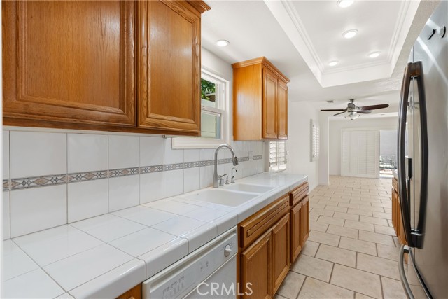 Detail Gallery Image 8 of 27 For 1841 Lake St, Huntington Beach,  CA 92648 - 3 Beds | 2 Baths