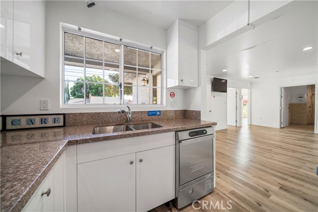 Detail Gallery Image 27 of 45 For 549 E Ada, Glendora,  CA 91741 - 6 Beds | 3 Baths