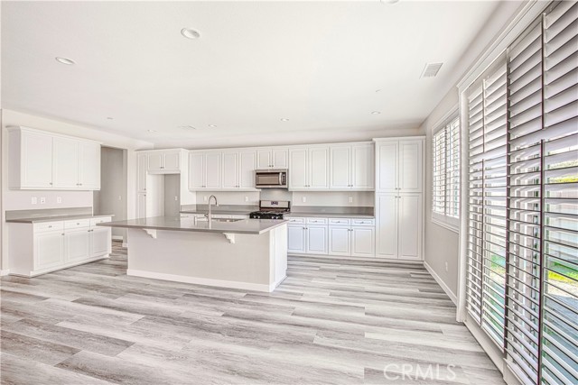 Detail Gallery Image 22 of 56 For 34899 Windwood Glen Ln, Murrieta,  CA 92563 - 4 Beds | 2/1 Baths