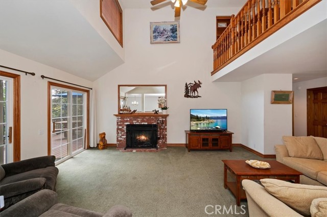 393 Brentwood, Lake Arrowhead, CA 92352