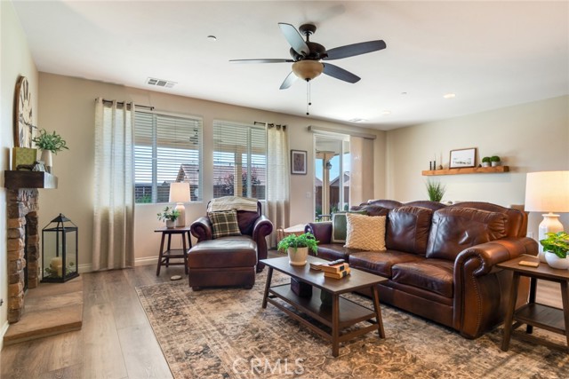 17973 Passionflower Lane, San Bernardino CA: https://media.crmls.org/medias/ecd5b437-1278-4041-ad61-43ff0acff59e.jpg