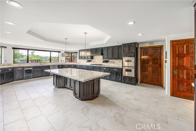 668 E Sunset N Drive, Redlands CA: https://media.crmls.org/medias/ecd5b84c-03f9-49f5-8b7b-e45b706fe29d.jpg