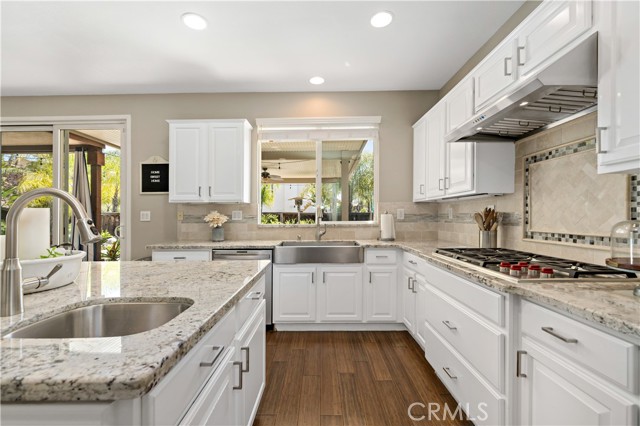 Detail Gallery Image 18 of 57 For 30909 Central Park Dr, Murrieta,  CA 92563 - 6 Beds | 4/1 Baths