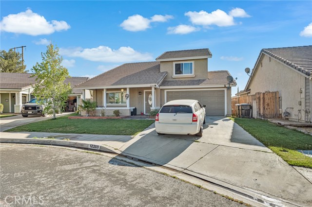 Detail Gallery Image 5 of 42 For 12269 Stonegate Cir, Victorville,  CA 92392 - 3 Beds | 2/1 Baths