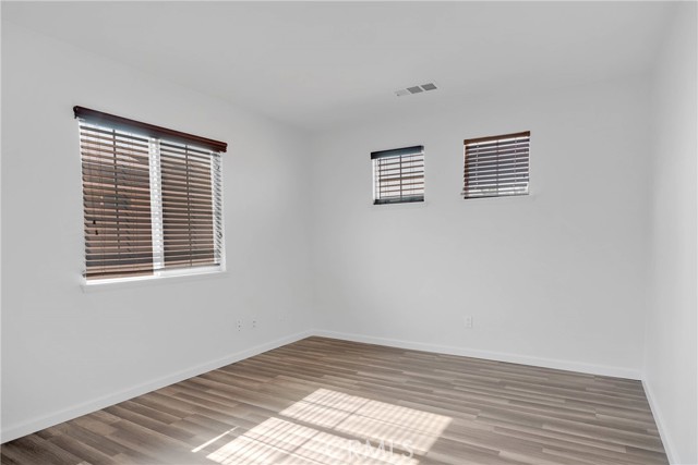 Detail Gallery Image 33 of 51 For 12626 Luna Rd, Victorville,  CA 92392 - 5 Beds | 3/1 Baths