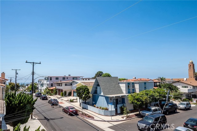 724 13th Street, Manhattan Beach, California 90266, 6 Bedrooms Bedrooms, ,7 BathroomsBathrooms,Residential,For Sale,13th,SB25038463