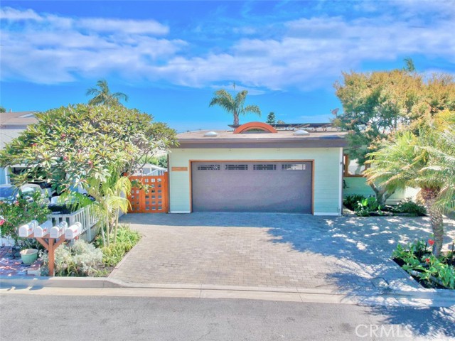 27062 Calle Juanita, Dana Point CA: https://media.crmls.org/medias/ecd8891c-319d-4f35-b9e1-36eaa01eb60d.jpg