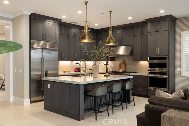 4901 Orleans Drive, Huntington Beach CA: https://media.crmls.org/medias/ecd89309-966a-47b5-bd2e-6b8bb3f4fa33.jpg