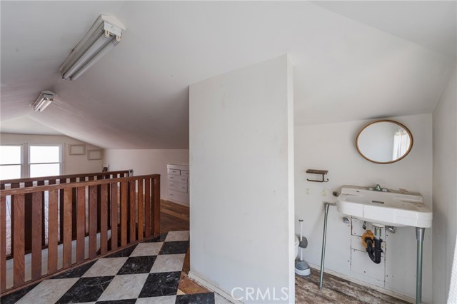 1120 W Chestnut Street, Anaheim CA: https://media.crmls.org/medias/ecda71b0-97b6-4048-8048-d8522a4d3f2f.jpg