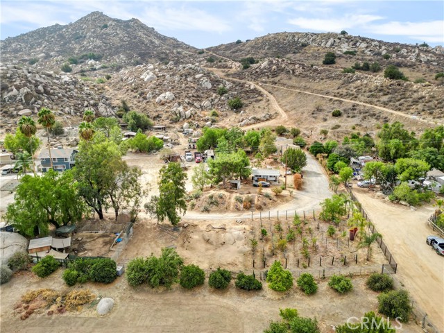 20180 Grill Court, Perris CA: https://media.crmls.org/medias/ecdba148-144a-4668-a880-5edac376a1e3.jpg