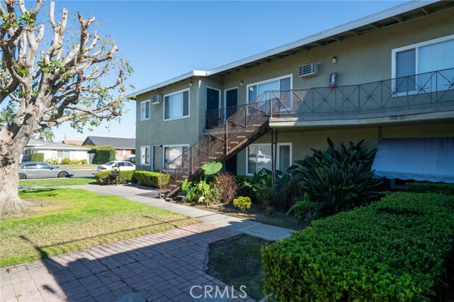 Detail Gallery Image 6 of 19 For 1774 1780 W Juno Ave, Anaheim,  CA 92804 - – Beds | – Baths