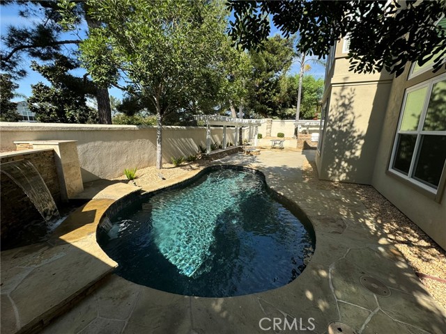 6 Lakeridge, Rancho Santa Margarita CA: https://media.crmls.org/medias/ecdd328b-2ec0-4bf9-aea2-978f72f4ddfc.jpg