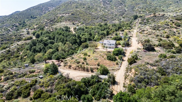 35050 Margo Road, Lake Elsinore CA: https://media.crmls.org/medias/ecdd4e66-c106-4e77-8530-87d72451436c.jpg