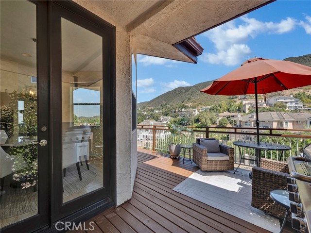 1124 Kathleen Drive, Newbury Park CA: https://media.crmls.org/medias/ecddafd0-13a1-4ddb-9716-a037f0c6c8a4.jpg