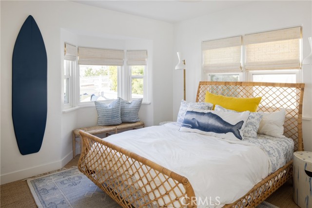 265 Myrtle Street, Laguna Beach CA: https://media.crmls.org/medias/ecde5158-da3f-4feb-9211-d54c772f4977.jpg